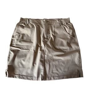 Tilley cargo skort size large khaki rip stop fabric stretch waist.